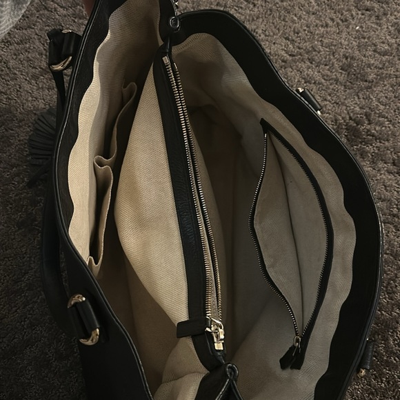 AUTHENTIC GUCCI LEATHER TOTE BAG - Picture 6 of 11